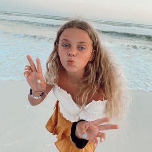 Meet your Posher, Bella